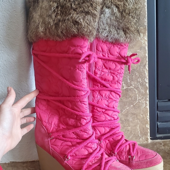 Coach Sofia boots 8 pink fur rabbit quilted heel p624 - Picture 2 of 10